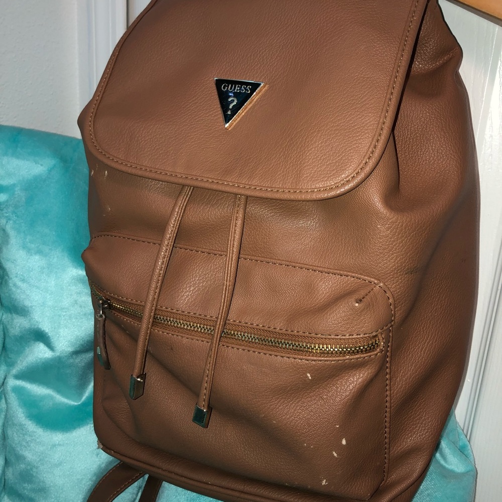 GUESS LEATHER BOOK-BAG‼️